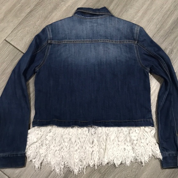 CAbi Dakota Denim Jacket w/ Detachable Lace Trim - Picture 9 of 11